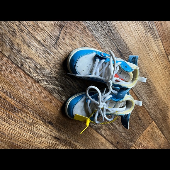 Off white 1s - Picture 3 of 3